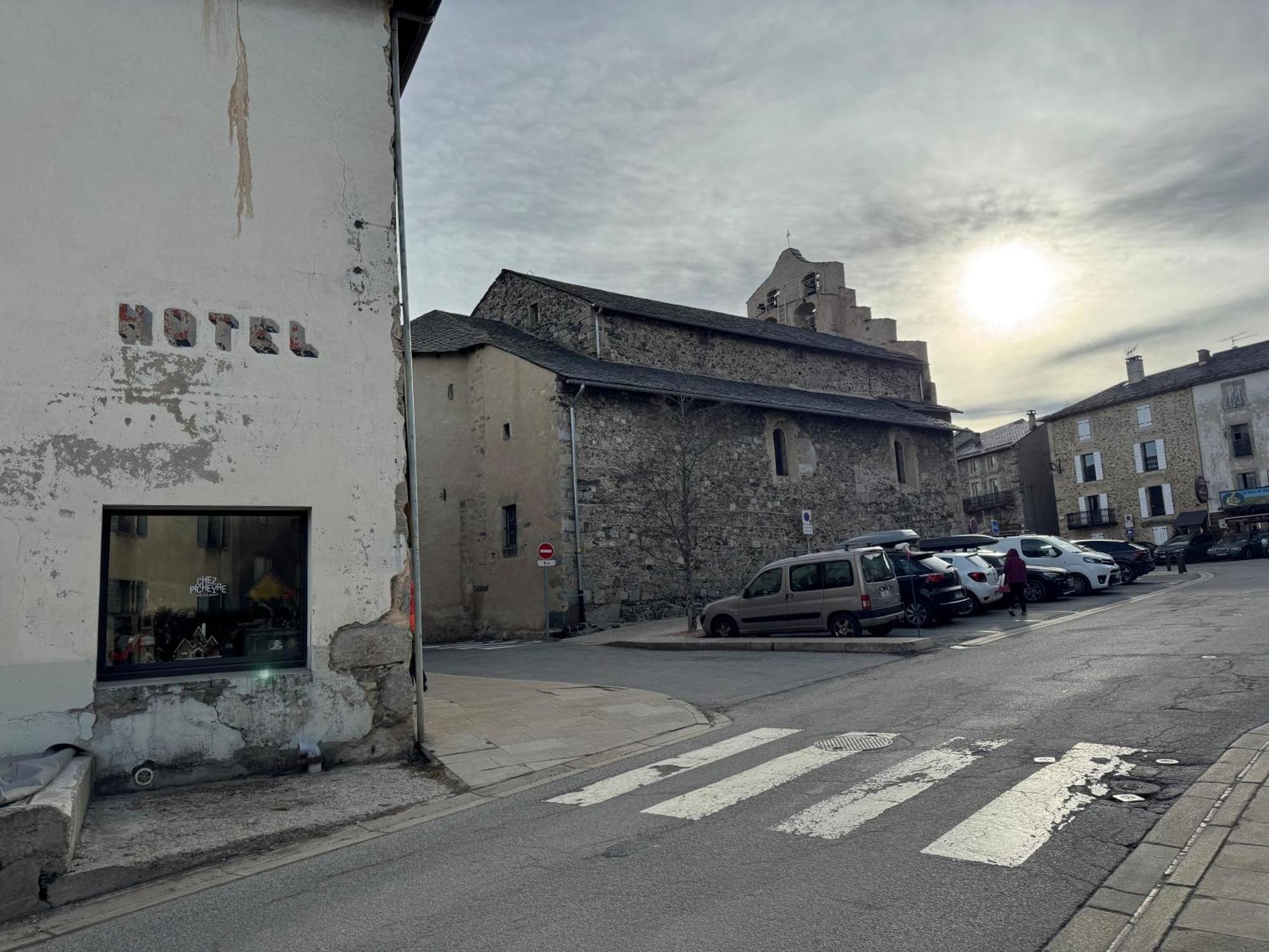 L'Etoile Filante Villa Formigueres Ngoại thất bức ảnh